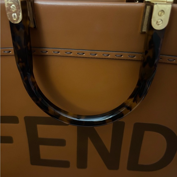 Fendi Sunshine Medium Tote Brown Leather Roma Logo Authentic - Picture 10 of 14